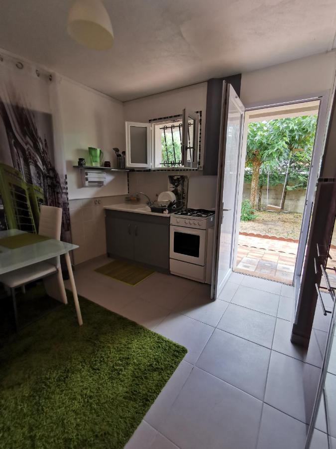 Petite maisonnette de plein pied Le Taillan-Médoc Extérieur photo