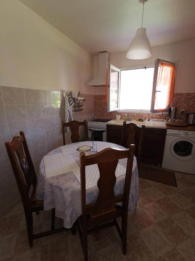 Petite maisonnette de plein pied Le Taillan-Médoc Extérieur photo